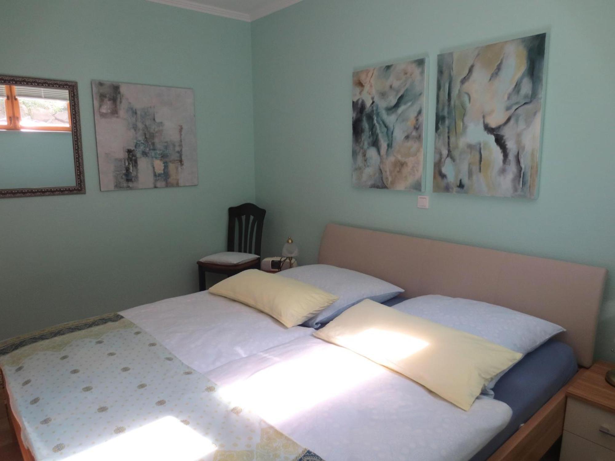 Holiday Flat With Idyllic Garden In Daun Eksteriør billede