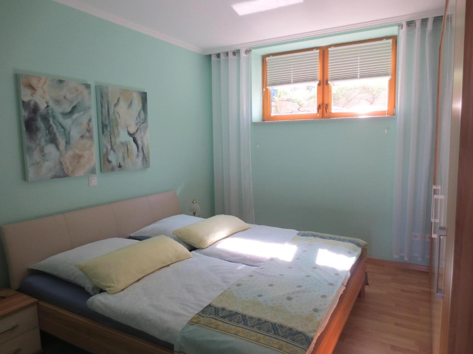 Holiday Flat With Idyllic Garden In Daun Eksteriør billede